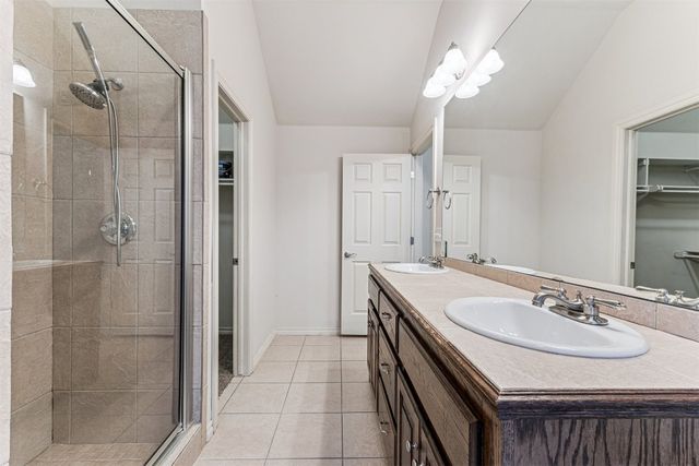 8609 Rambling Road, Oklahoma City, OK 73132