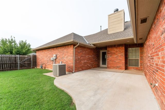 8609 Rambling Road, Oklahoma City, OK 73132