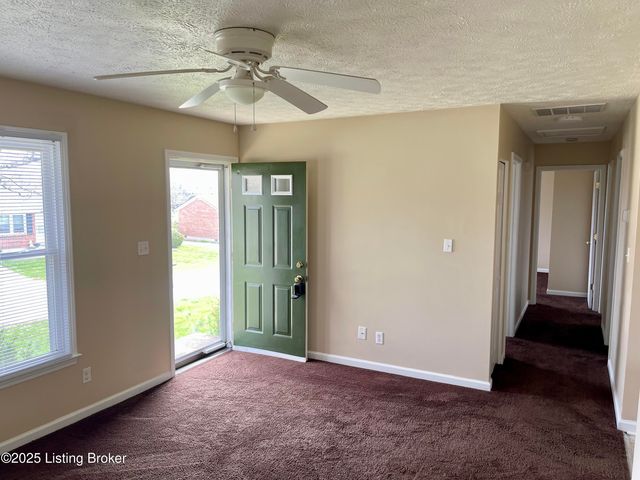 1808 Oakwood Dr, Shelbyville, KY 40065