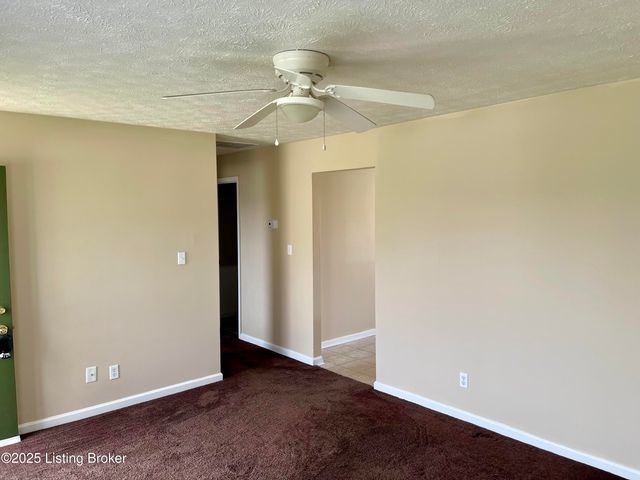 1808 Oakwood Dr, Shelbyville, KY 40065