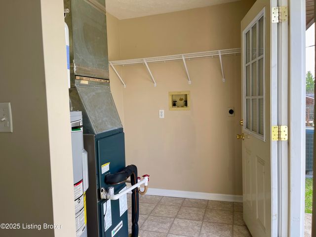 1808 Oakwood Dr, Shelbyville, KY 40065