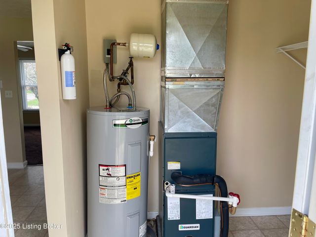 1808 Oakwood Dr, Shelbyville, KY 40065