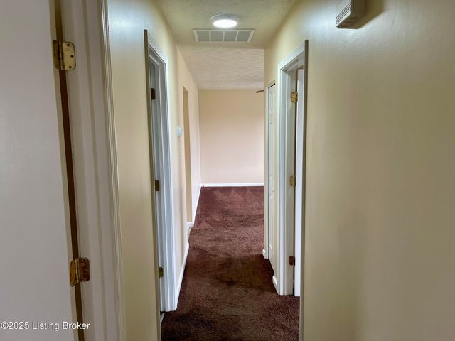 1808 Oakwood Dr, Shelbyville, KY 40065