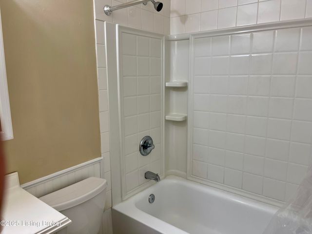 1808 Oakwood Dr, Shelbyville, KY 40065