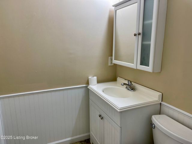 1808 Oakwood Dr, Shelbyville, KY 40065