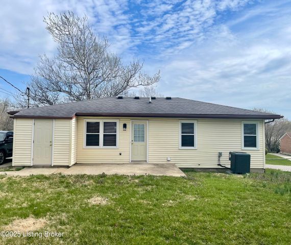 1808 Oakwood Dr, Shelbyville, KY 40065