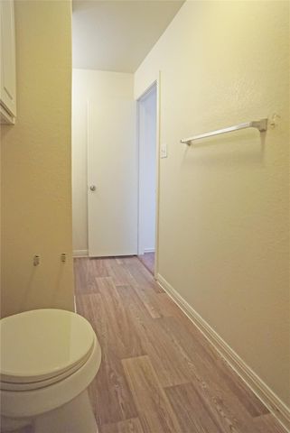 714 Lavaca LOOP, Elgin, TX 78621