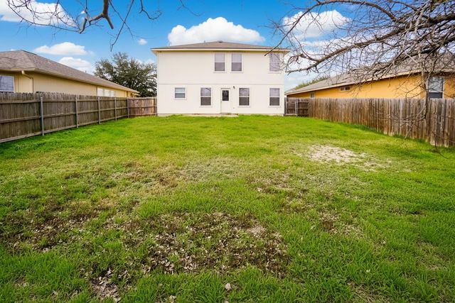 714 Lavaca LOOP, Elgin, TX 78621