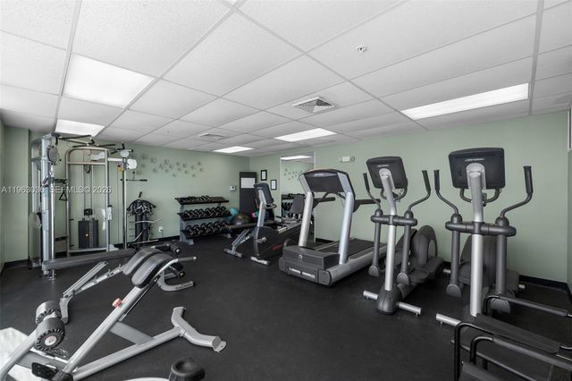 1401 SW 22nd St 1401, Miami, FL 33145