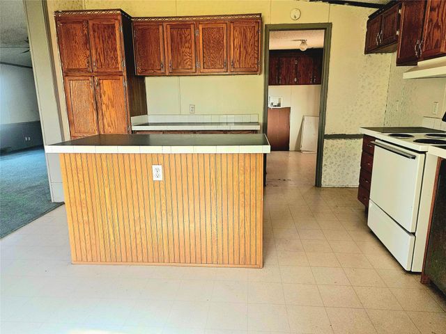 1348 County Road 239, Wharton, TX 77488