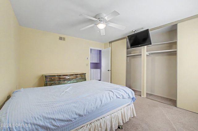 871 Liverpool Circle B, Manchester, NJ 08759