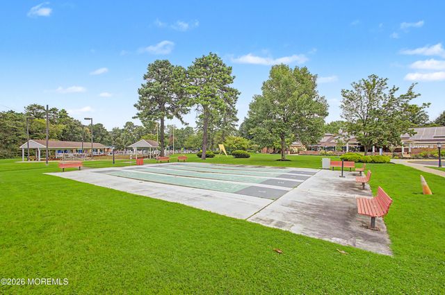 871 Liverpool Circle B, Manchester, NJ 08759