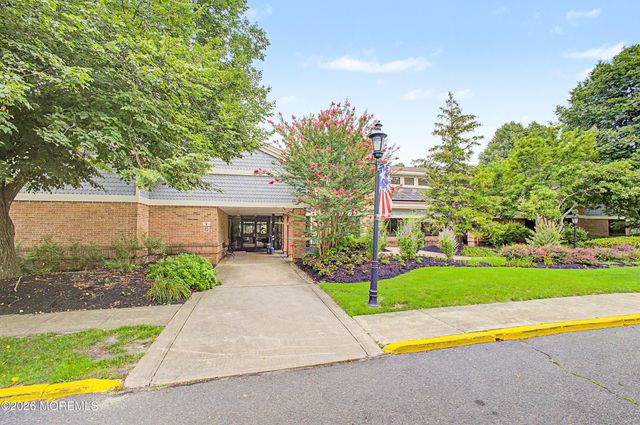 871 Liverpool Circle B, Manchester, NJ 08759