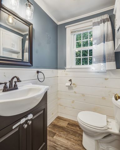 16 Hunting Lane, Wilbraham, MA 01095
