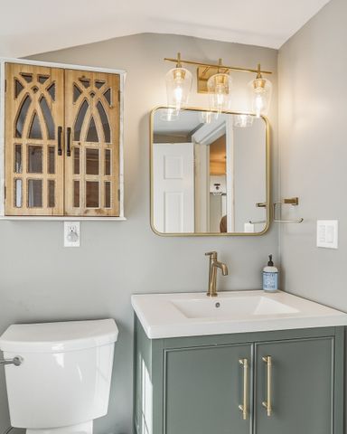 16 Hunting Lane, Wilbraham, MA 01095