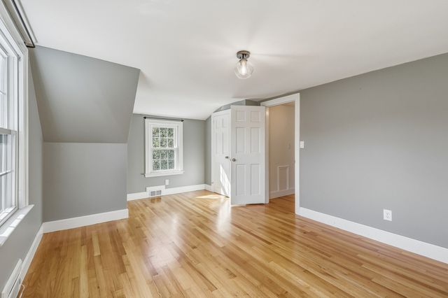 16 Hunting Lane, Wilbraham, MA 01095