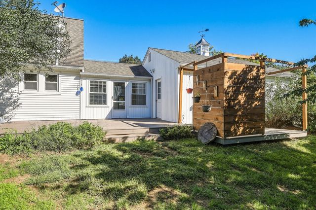16 Hunting Lane, Wilbraham, MA 01095