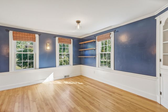16 Hunting Lane, Wilbraham, MA 01095