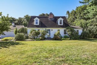 16 Hunting Lane, Wilbraham, MA 01095