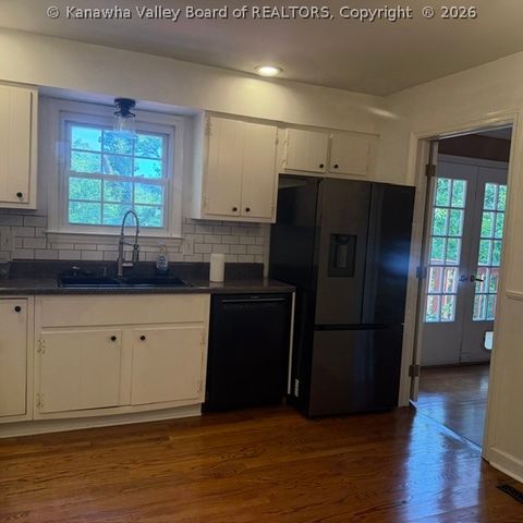 1603 Wilshire Place, Charleston, WV 25314