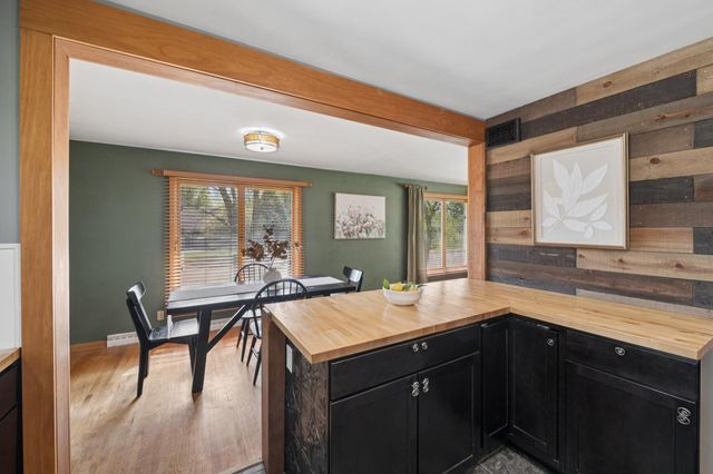 6788 Cedar Street, North Branch, MN 55056