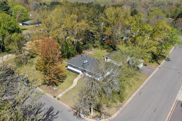 6788 Cedar Street, North Branch, MN 55056