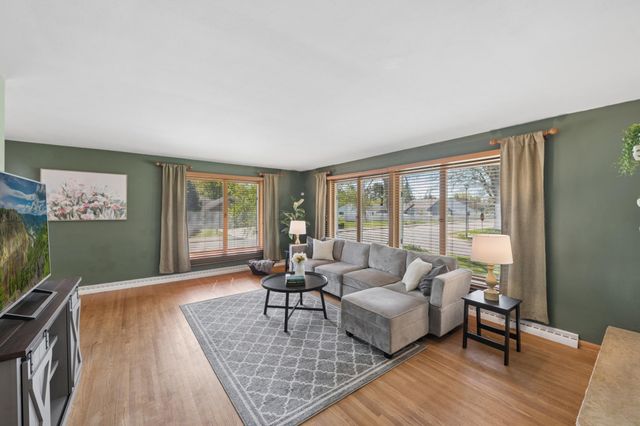 6788 Cedar Street, North Branch, MN 55056