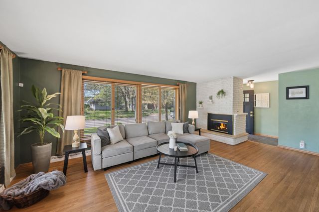 6788 Cedar Street, North Branch, MN 55056