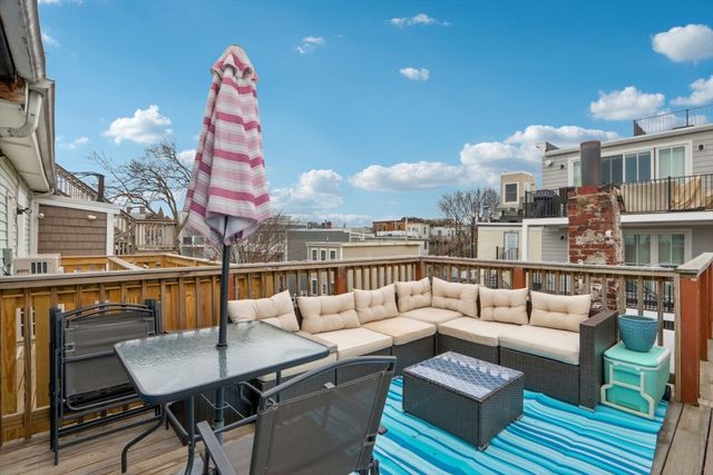 115 W 7th St 3, Boston, MA 02127