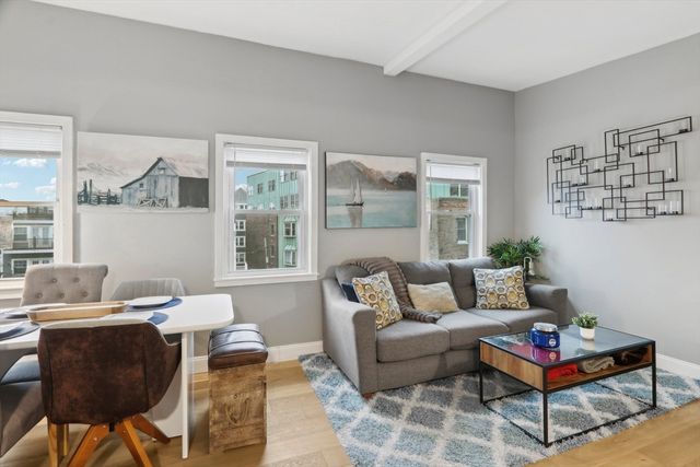 115 W 7th St 3, Boston, MA 02127