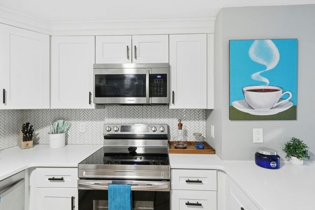 115 W 7th St 3, Boston, MA 02127