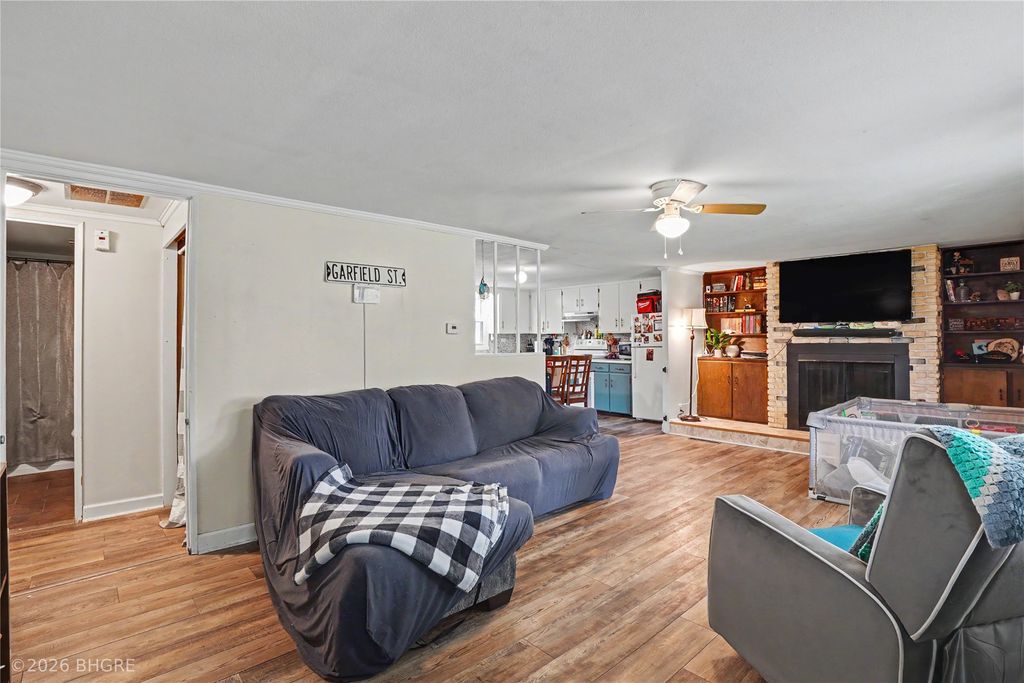 706 S Gholson Street, Knoxville, IA 50138