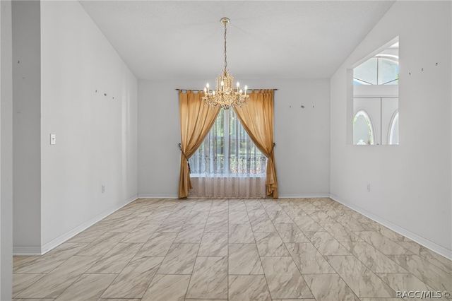 7947 W Venable Street, Crystal River, FL 34429