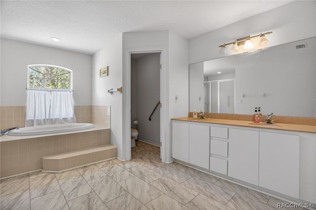 7947 W Venable Street, Crystal River, FL 34429