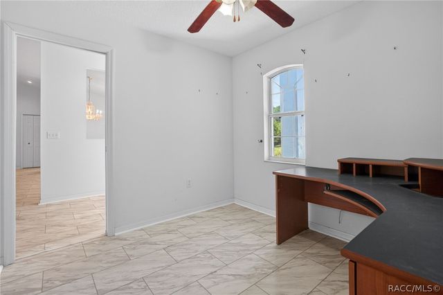 7947 W Venable Street, Crystal River, FL 34429