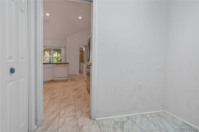 7947 W Venable Street, Crystal River, FL 34429
