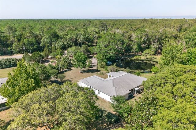 7947 W Venable Street, Crystal River, FL 34429