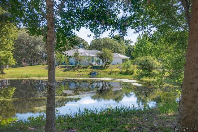 7947 W Venable Street, Crystal River, FL 34429