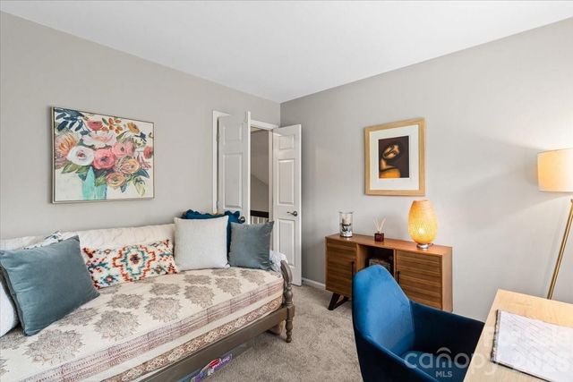 7227 Meeting Street, Charlotte, NC 28210