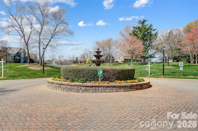 7227 Meeting Street, Charlotte, NC 28210