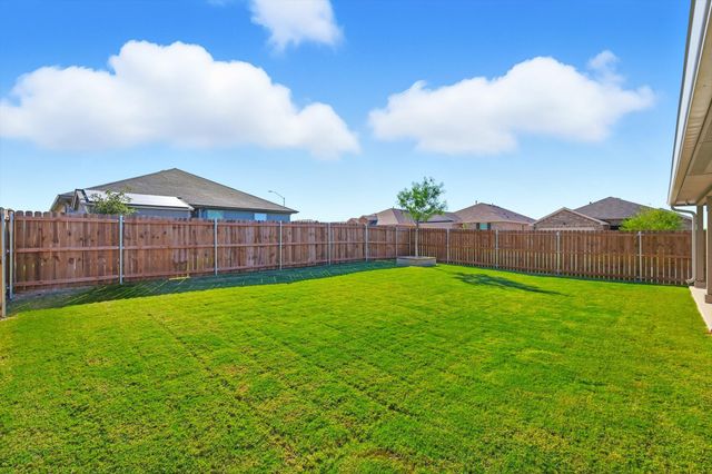 633 Captree Lane, Fort Worth, TX 76131