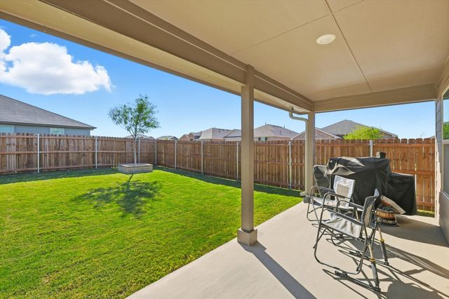 633 Captree Lane, Fort Worth, TX 76131