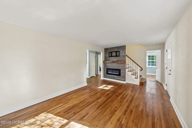 43 Salem Lane, Little Silver, NJ 07739