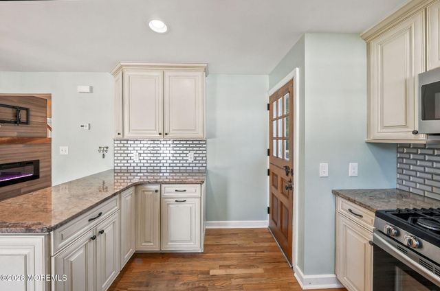 43 Salem Lane, Little Silver, NJ 07739