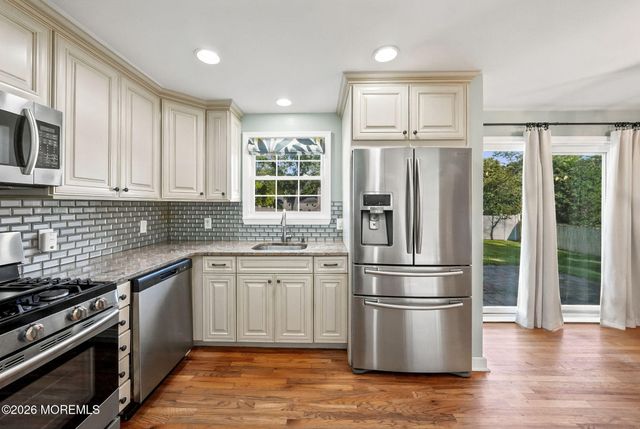 43 Salem Lane, Little Silver, NJ 07739