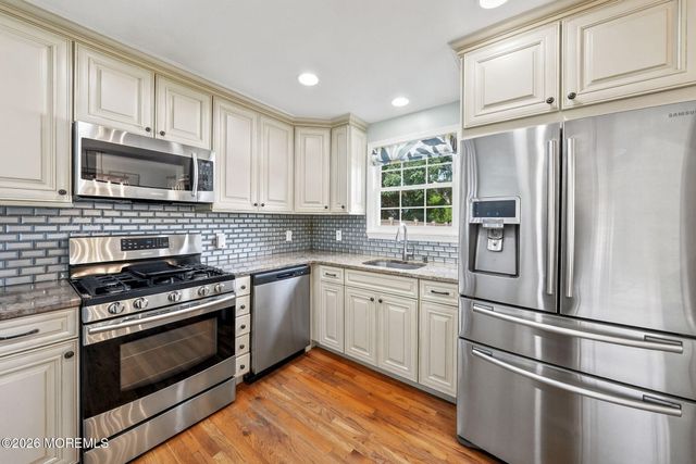 43 Salem Lane, Little Silver, NJ 07739