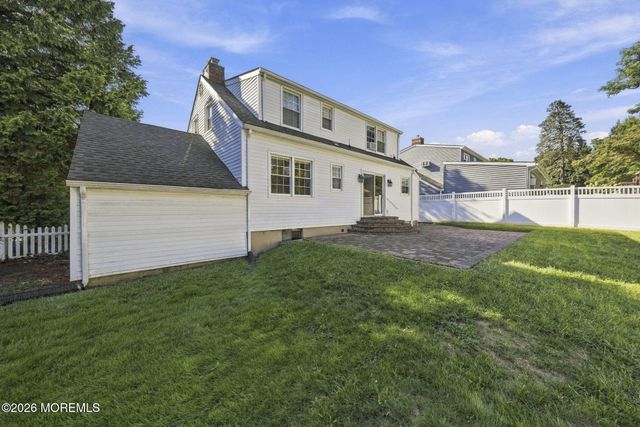 43 Salem Lane, Little Silver, NJ 07739