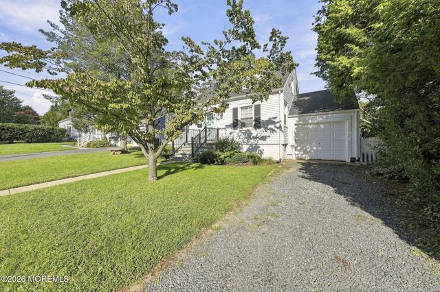 43 Salem Lane, Little Silver, NJ 07739