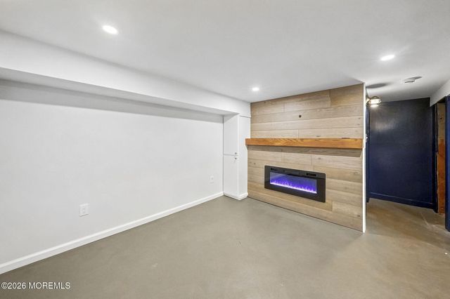 43 Salem Lane, Little Silver, NJ 07739