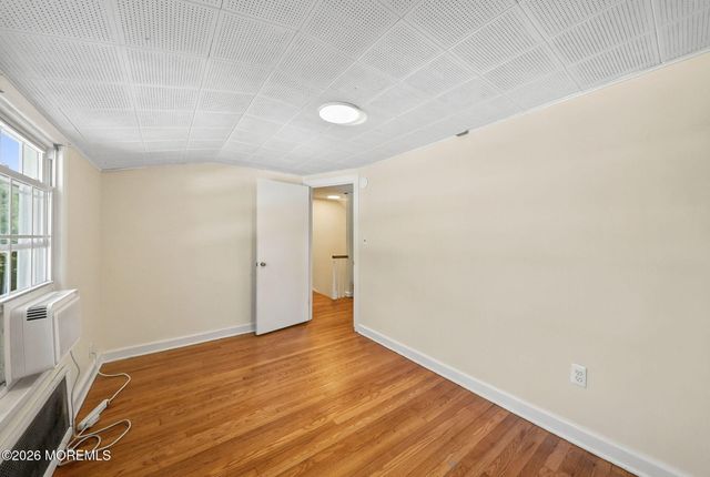 43 Salem Lane, Little Silver, NJ 07739